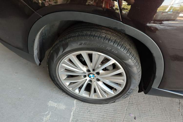 Used BMW X5 2014 xDrive35i Leading Model