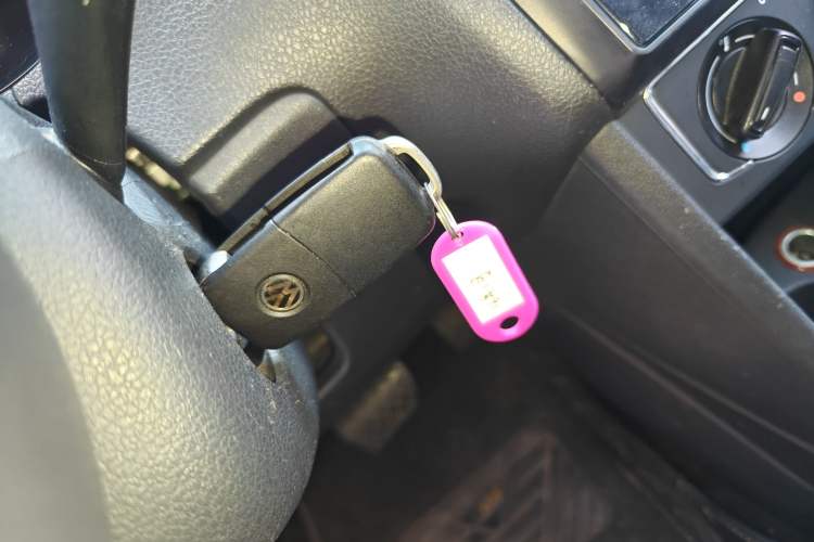 Used Volkswagen Polo 2016 1.6L Automatic Comfort Model
