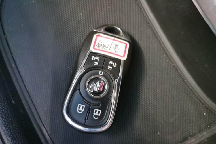 Used Buick GL8 2020 ES Land Cruiser 653T Luxury Model
