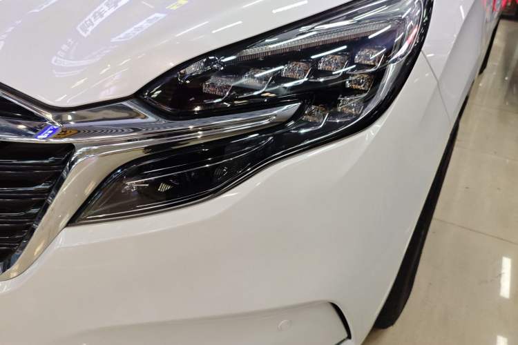 Used Buick GL8 2022 ES Landtrek 653T Comfort Edition Left Front Headlight