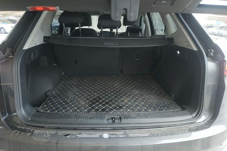 Used Volkswagen Tayron 2024 300TSI Two-Wheel-Drive Luxury Plus Advanced Version
