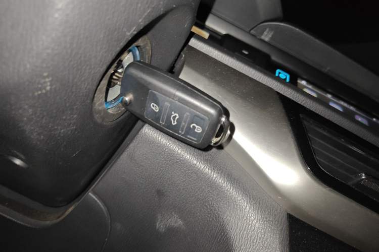 Used CHANGAN KAICHENG Oushang A600 2016 1.5L Manual Elite 7-Seater