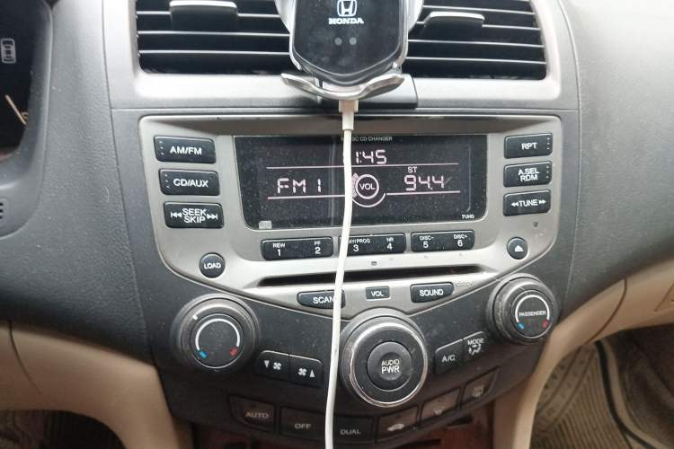 Used Honda Accord 2007 2.4L Automatic Comfort Classic Edition Audio And AC Panel