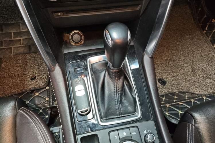 Used Mazda CX-4 2018 2.0L Automatic Two-Wheel Drive Blue Sky Luxury Edition