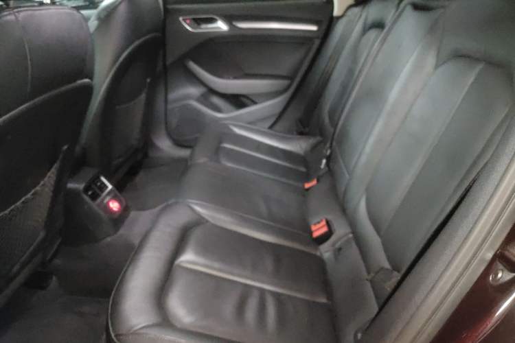 Used Audi A3 2016 Limousine 35 TFSI Style Edition Left Rear Seat