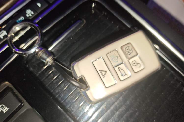 Used Jaguar XFL 2018 XFL 2.0T 250 PS Premium Edition
