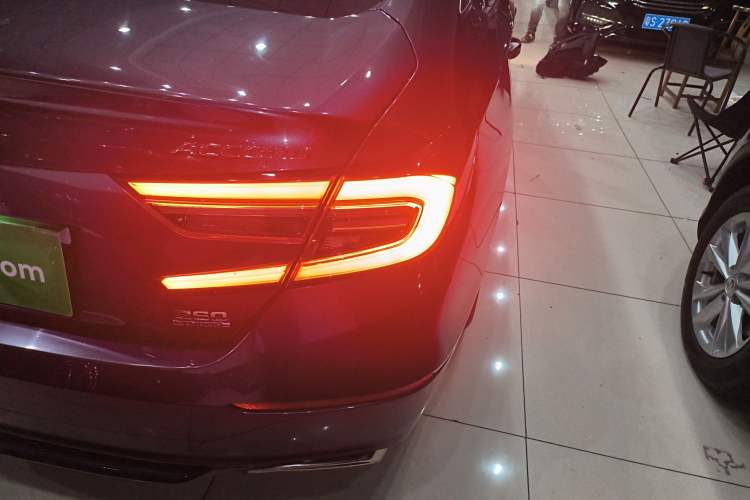 Used Honda Accord 2022 260TURBO Luxury Edition Right Rear Taillight