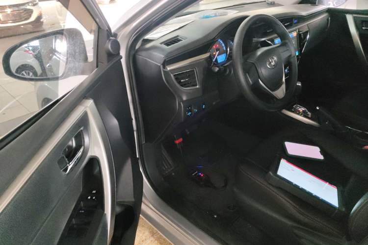 Used Toyota Corolla 2017 1.2T CVT GL
