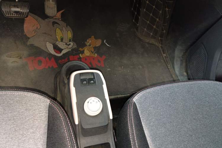 Used Chery New Energy QQ Ice Cream 2022 170km Sundae Phosphate Lithium-Ion