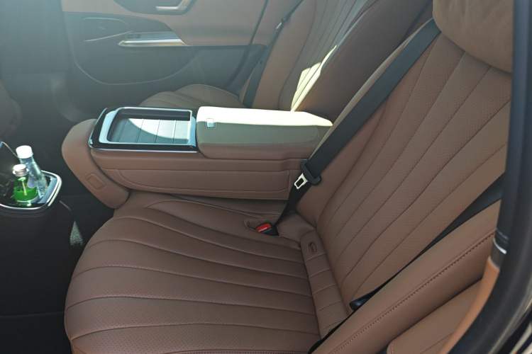 Used Mercedes-Benz E-Class 2024 Facelift E 260 L