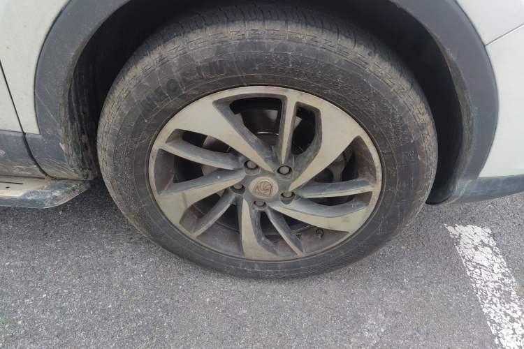 Used Baojun 560 2015 1.8L manual luxury version
