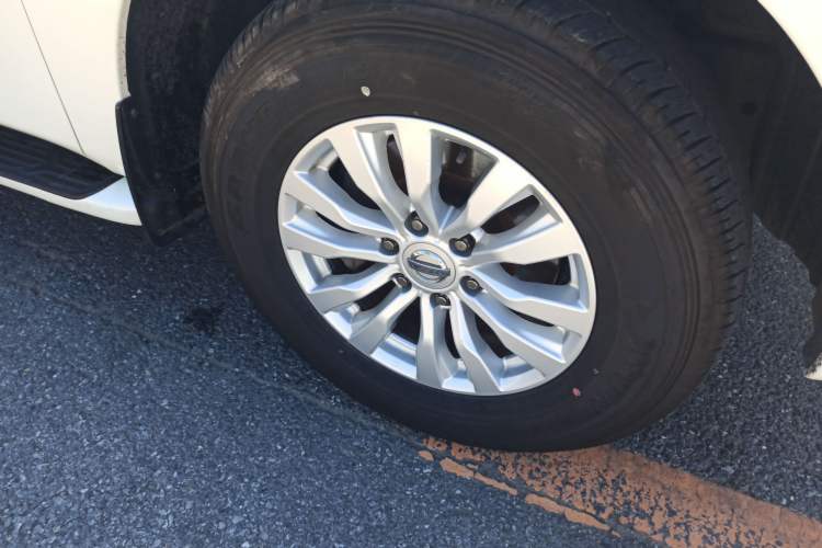 Used Nissan Patrol 2017 5.6L Standard Edition