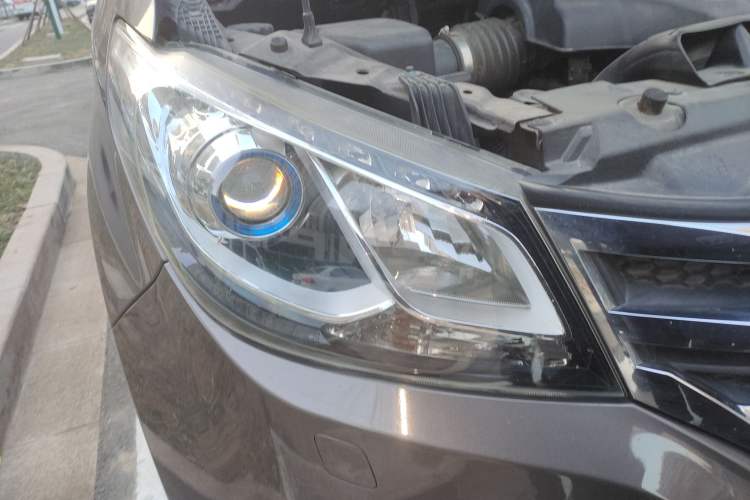 Used SAIC MAXUS G10 2016 2.0T Automatic Luxury Executive Edition
