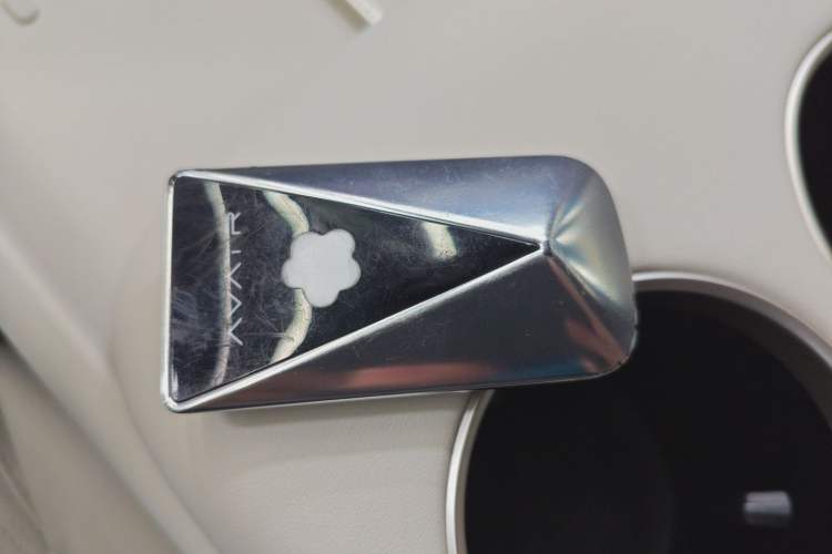 Used Avatr 06 2025 Pro Range-Extended Edition Interior 1