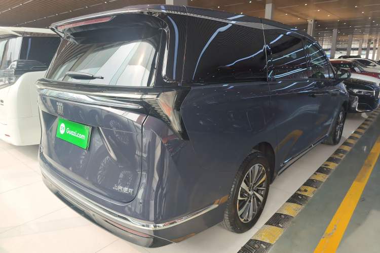 Used Buick GL8 New Energy 2026 Model Lu Zun Luxury Edition Rear Right 45 Deg