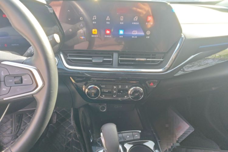 Used Chevrolet Seeker 2022 1.5T CVT Trendy Smart Edition Audio And AC Panel