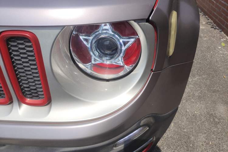 Used Jeep Renegade 2016 1.4T Automatic Smart Edition Left Front Headlight