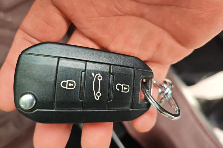 Used Citroen Elysee 2014 1.6L Manual Fashion Edition Vehicle Key