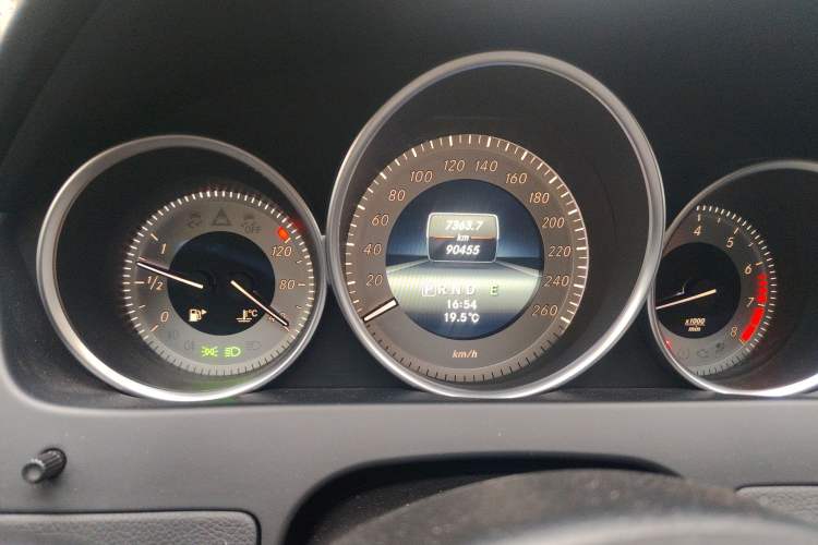 Used Mercedes-Benz C-Class 2013 C 260 Fashion Edition Grand Edition Instrument Cluster