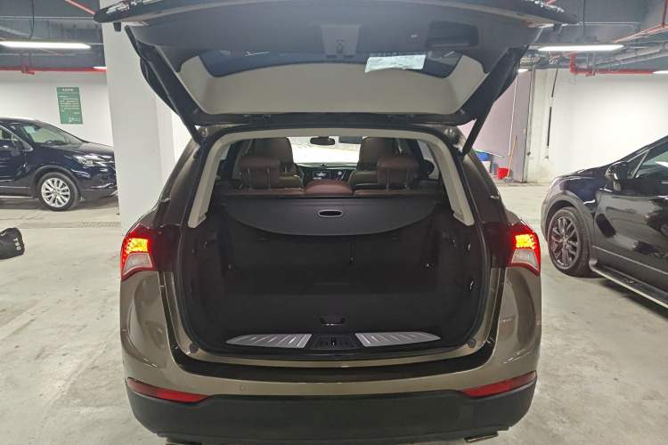 Used Buick Envision 2019 28T Four-Wheel Drive Luxury Version China V Standard
