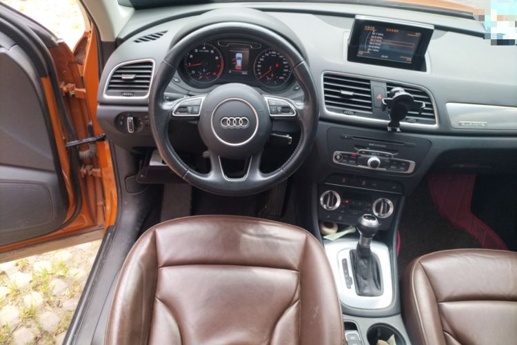 Used Audi Q3 2015 35 TFSI quattro Technology Edition Steering Wheel