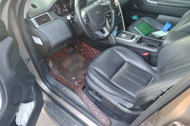 Used Land Rover Discovery Sport 2016 2.0T SE Driver Seat