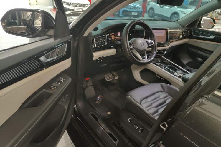 Used Volkswagen Teramont X 2021 530 V6 Four-Wheel Drive Prestige Luxury Edition
