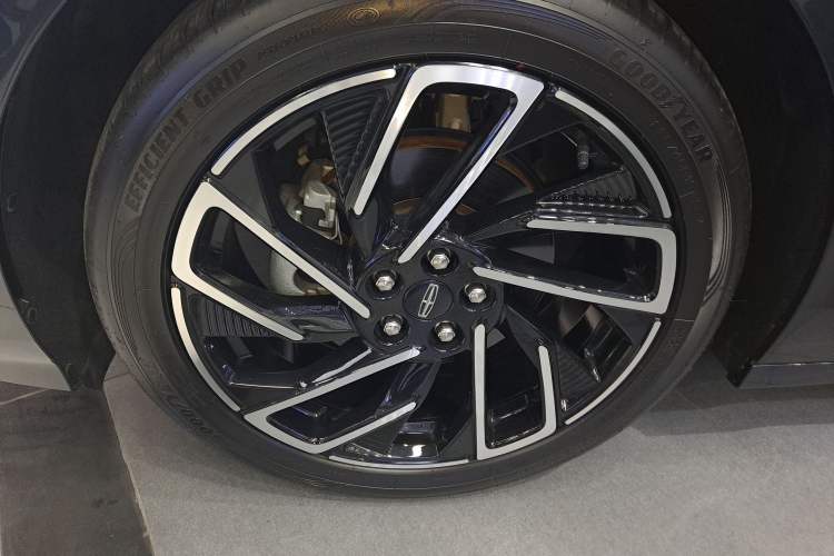 Used Lincoln Z 2022 iKoo Centennial Limited Edition Exterior 4