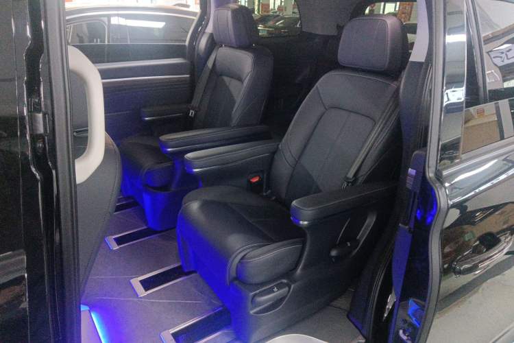 Used GAC Trumpchi M8 2024 Lingxiu Series 390T Deluxe Edition