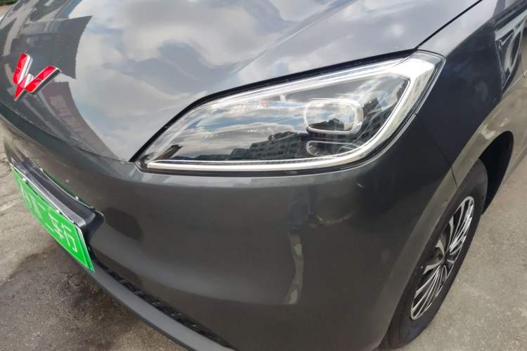 Used Wuling Hongguang New Energy 2024 All-Electric Model 300KM Standard Version Left Front Headlight
