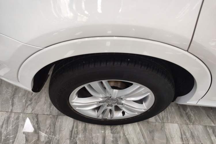 Used Audi Q3 2015 30 TFSI Comfort Model