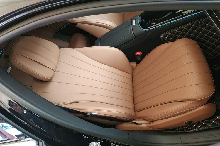 Used Mercedes-Benz E-Class 2024 Facelift E 260 L
