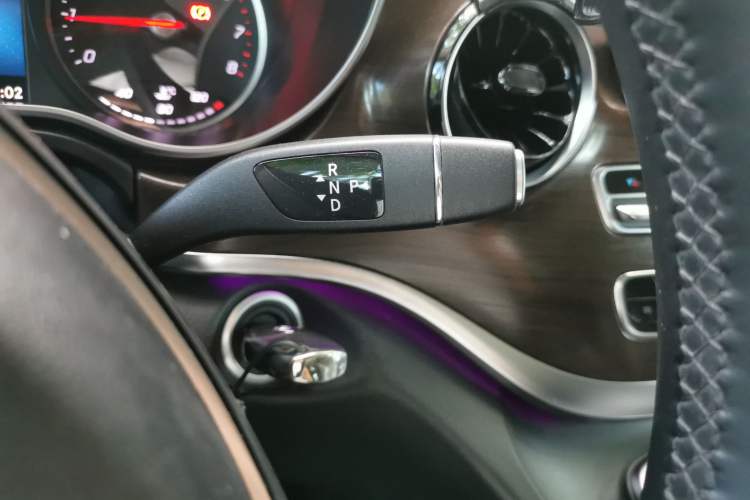 Used Mercedes-Benz V-Class 2020 V 260 Avantgarde Edition