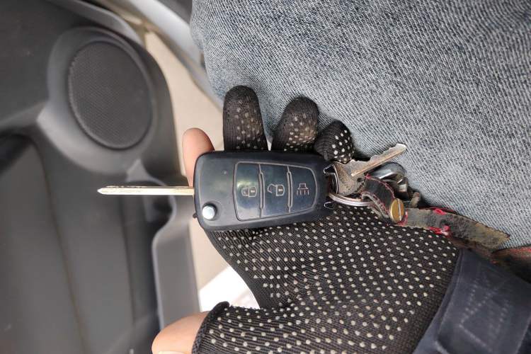 Used Great Wall Wingle 5 2013 2.4L European Version Two-Wheel Drive Elite Edition Big Double Cab – 4G69S4N