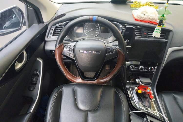 Used Venucia D60 2021 PLUS 1.6L XL CVT Yue Ling Edition