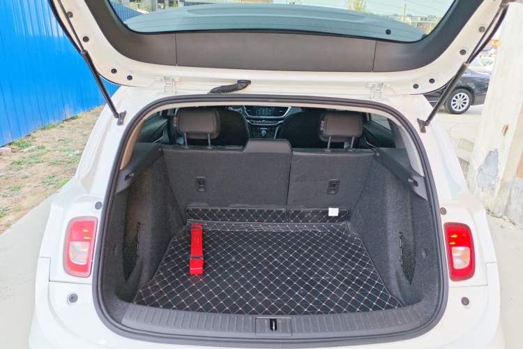 Used Buick Excelle GX 2019 18T Automatic Connected Elite Model China VI Standard Trunk