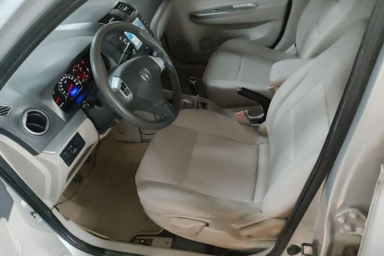 Used CHANGAN Alsvin V5 2012 1.5L Manual Dream Edition Left Front Seat