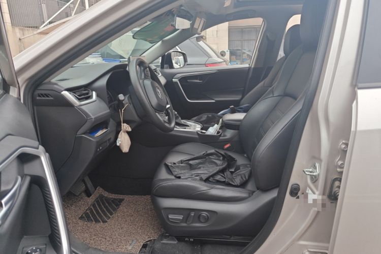 Used Toyota Wildlander 2020 Dual-Engine 2.5L E-CVT Two-Wheel Drive Luxury Edition