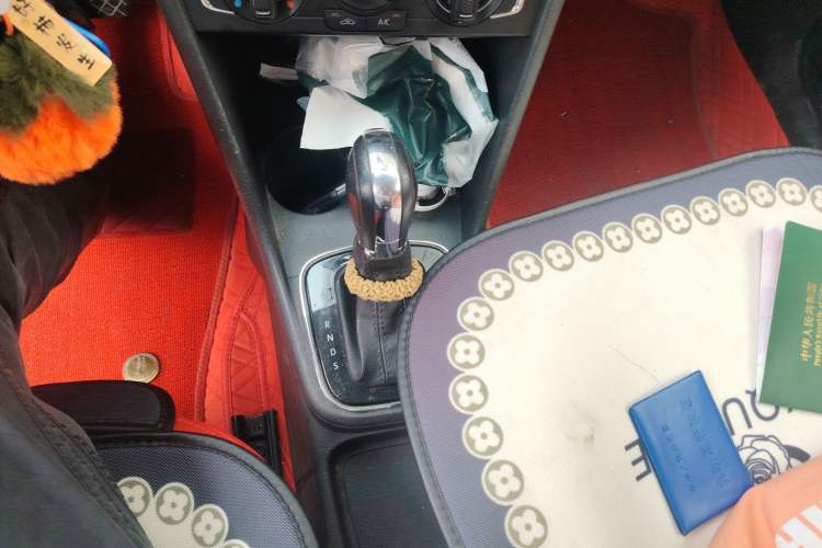 Used Volkswagen Polo 2018 1.5L Automatic Enjoyment Model Gear Lever