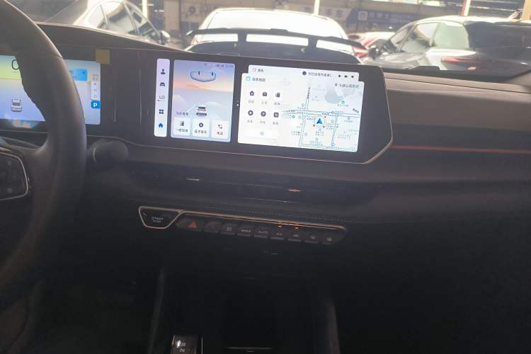 Used Geely Auto Binray 2022 Binrui COOL 1.5T DCT Electric Edition Audio And AC Panel