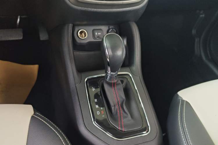 Used CHANGAN CS35 2017 1.6L Automatic Luxury Model
