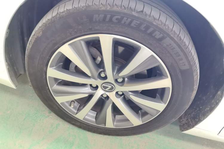 Used Lexus ES 2018 200 Excellence Edition China V Standard
