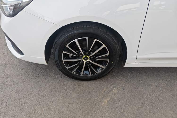 Used Roewe i5 2021 1.5L Manual Platinum Edition