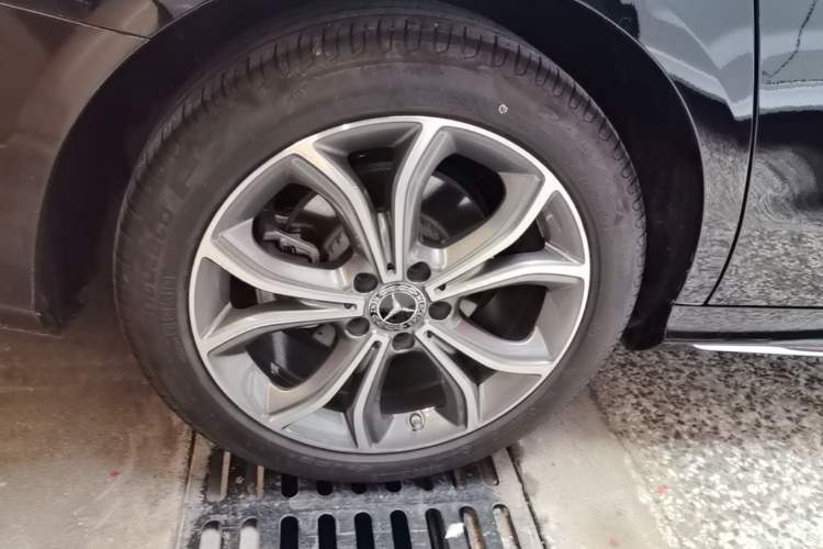 Used Mercedes-Benz E-Class 2023 E 300 L Sporty and Stylish Model
