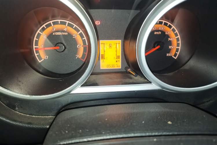 Used CHANGAN KAICHENG Ounuo S 2015 1.5L Jin Ouno Standard Model Odometer Close Up