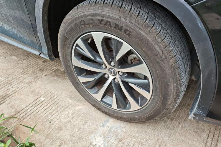 Used Lexus RX 2020 Revised Version 300 Two-Wheel Drive Comfort Edition Right Front Wheel Hub