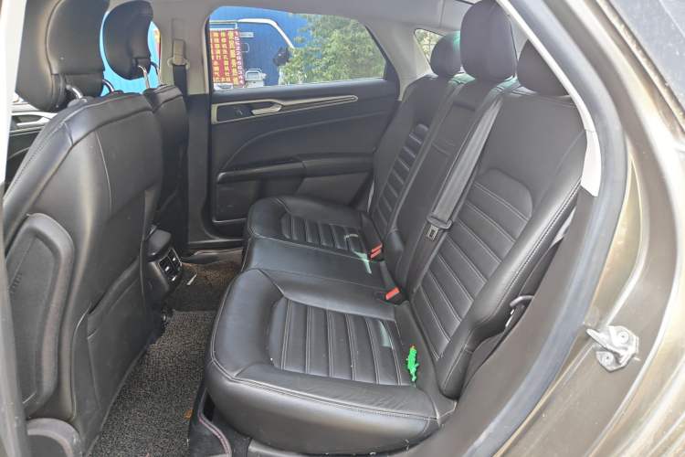 Used Ford Mondeo 2013 2.0L GTDi 200 Luxury Model