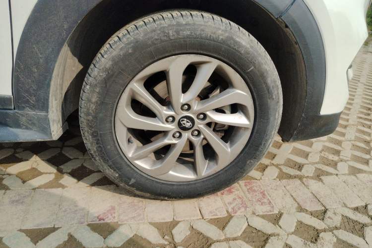 Used Hyundai Tucson 2015 1.6T Dual-Clutch Two-Wheel-Drive Smart Model
