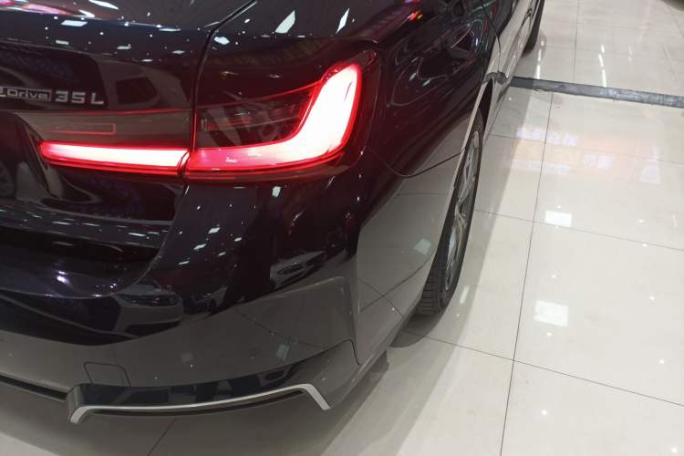 Used BMW i3 2024 eDrive 40 L Midnight Edition