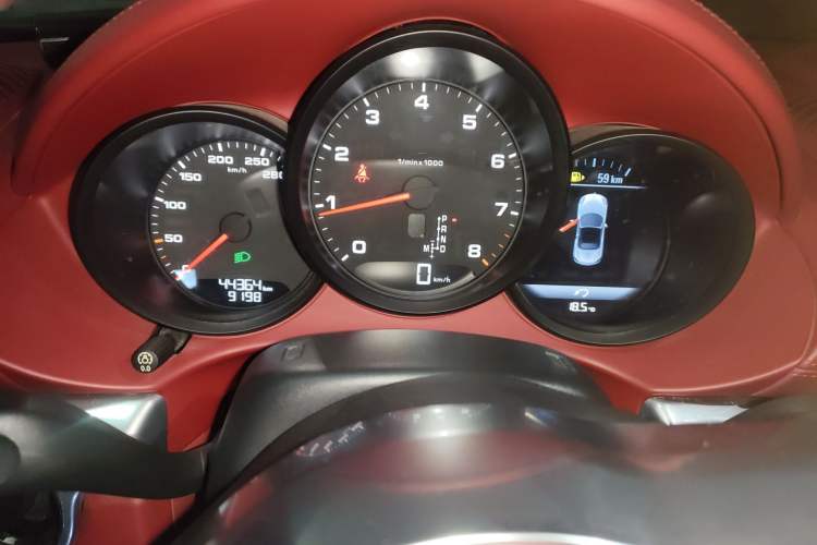 Used Porsche 718 2016 Boxster 2.0T
